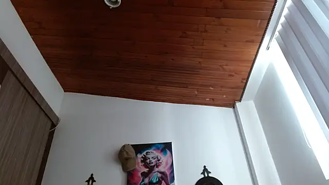 Crystal Star  online show from 02-11-26, 02:50