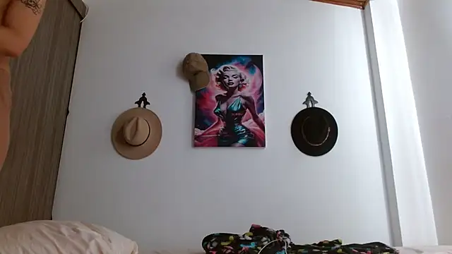 Crystal Star  online show from 02-12-26, 02:06