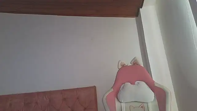 Crystal Star  online show from 10-24-25, 03:22