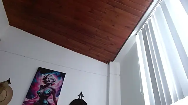 Crystal Star  online show from 03-06-26, 12:00