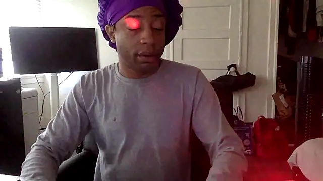 Diodre Benyoon online show from 12-18-25, 08:34