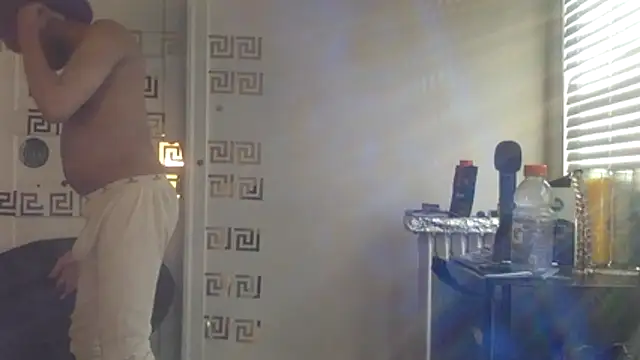 Diodre Benyoon online show from 04-20-26, 03:02