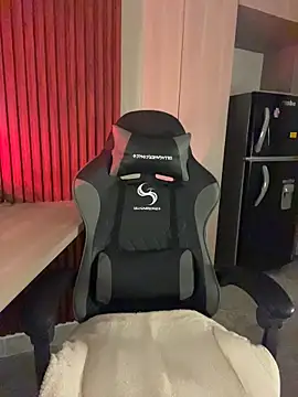 Enyagleam  online show from 02-28-26, 11:59