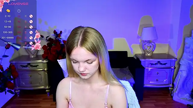 Snapshot of RosesKate chatting on 09-26-25, 04:30 RosesKate online show from 09-26-25, 04:30