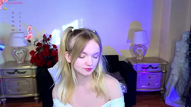 Snapshot of RosesKate chatting on 09-21-25, 04:50 RosesKate online show from 09-21-25, 04:50