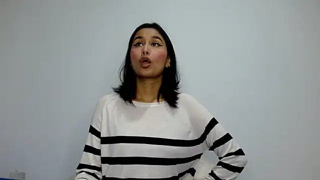 Gia Lee online show from 09-30-25, 02:28