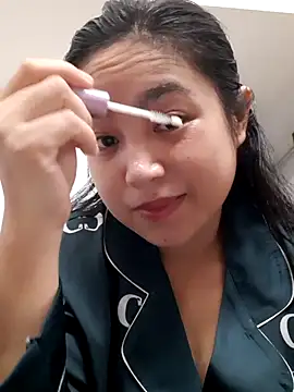 Minn-cute online show from 11-01-25, 03:35