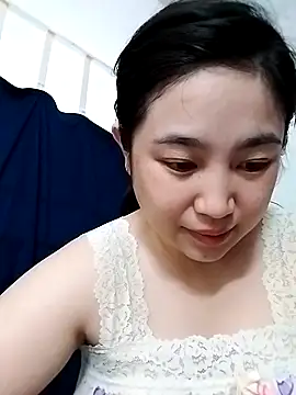 Snapshot of Minn-cute chatting on 05-01-26, 04:17 Minn-cute online show from 05-01-26, 04:17