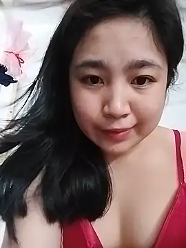 Snapshot of Minn-cute chatting on 05-21-26, 03:26 Minn-cute online show from 05-21-26, 03:26