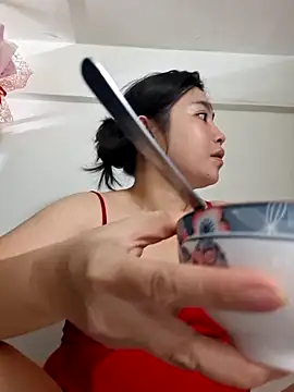 Minn-cute online show from 04-06-26, 02:51