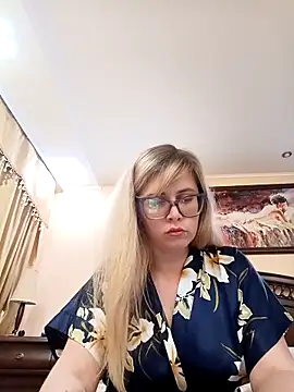 Crystal00Girl online show from 10-28-25, 10:20