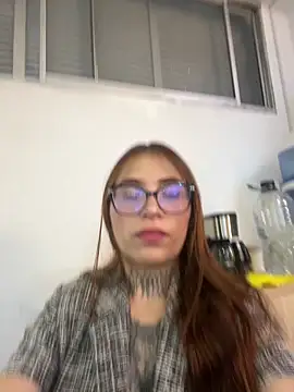 dreamleah  online show from 05-12-26, 10:49