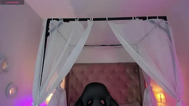 dreamleah  online show from 07-15-26, 11:12