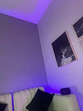 dreamleah  online show from 03-08-26, 02:04