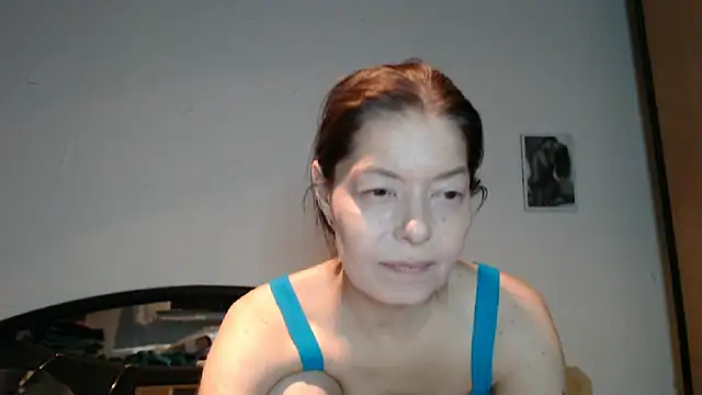 Snapshot of SexySarah177 chatting on 02-11-25, 09:25 SexySarah177 online show from 02-11-25, 09:25