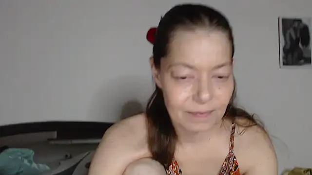 Snapshot of SexySarah177 chatting on 03-20-26, 09:05 SexySarah177 online show from 03-20-26, 09:05