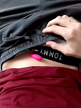 Snapshot of Avtodig chatting on 02-14-26, 11:21 Avtodig online show from 02-14-26, 11:21