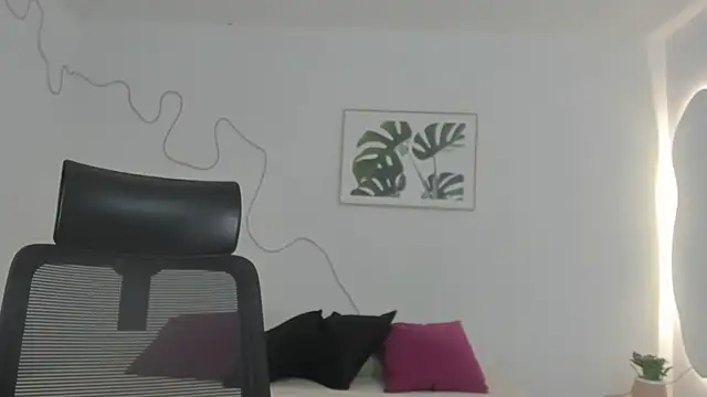 Cherrydollxx online show from 10-25-25, 12:04