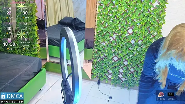 nena cupcake  online show from 01-14-26, 11:03