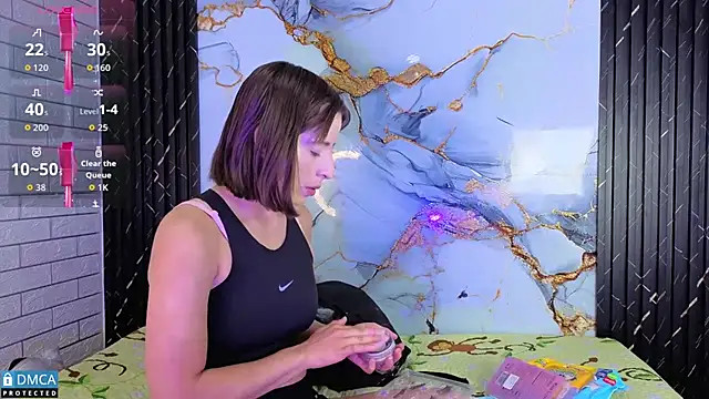 nena cupcake  online show from 10-21-25, 11:09