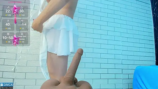 nena cupcake  online show from 09-25-25, 11:05