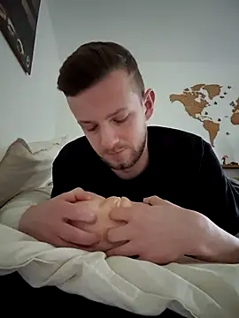 6incheswannacum online show from 12-19-25, 10:39