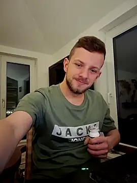 6incheswannacum online show from 12-20-25, 08:22