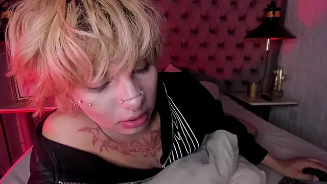 OliIverr22 online show from 11-30-25, 12:17