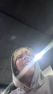 OliIverr22 online show from 11-03-25, 12:09