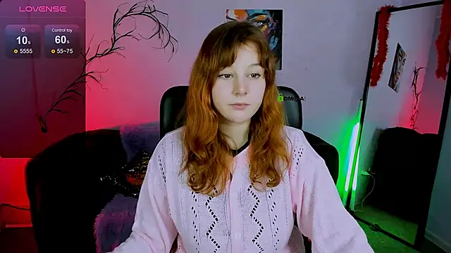 lola sun12 online show from 11-21-25, 01:21