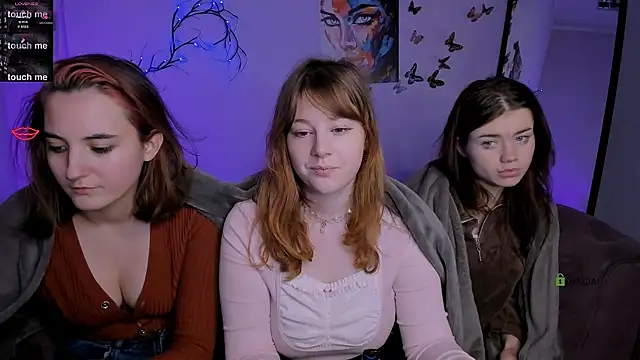 lola sun12 online show from 01-15-26, 03:43