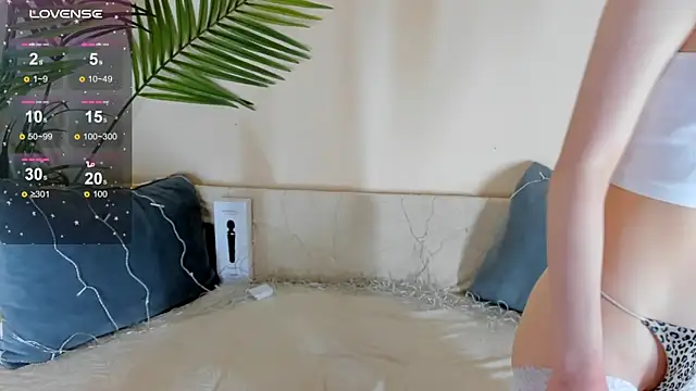 BlackyLii online show from 10-11-25, 01:28