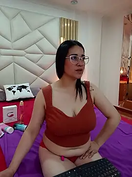 Alana steel 1 online show from 11-21-25, 07:46