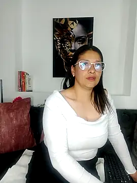 Alana steel 1 online show from 09-25-25, 07:31