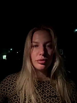 Chloemillerrxx online show from 09-18-25, 03:42