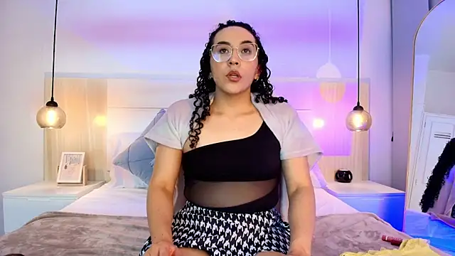 alehia cute online show from 11-13-25, 11:19