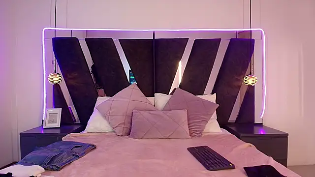 alehia cute online show from 04-11-26, 10:02