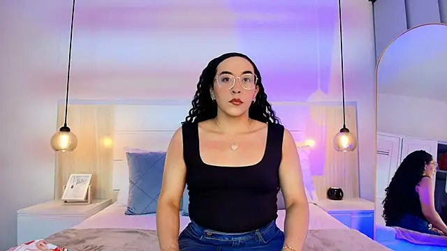 alehia cute online show from 11-18-25, 10:13