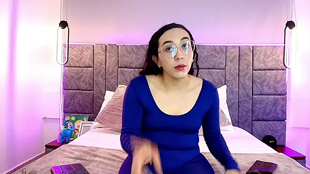 alehia cute online show from 12-14-25, 01:39