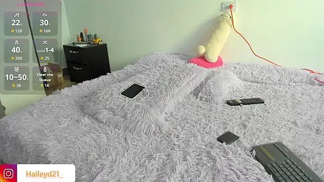 HaileyDuke online show from 11-27-25, 11:54