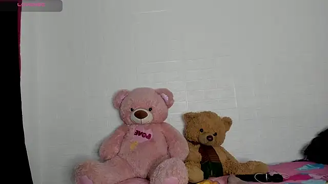 HaileyDuke online show from 04-08-26, 12:01