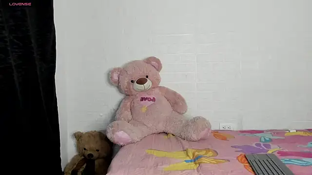 Snapshot of HaileyDuke chatting on 07-12-26, 03:51 HaileyDuke online show from 07-12-26, 03:51