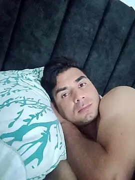 Snapshot of Ffeenniizz chatting on 02-06-26, 05:47 Ffeenniizz online show from 02-06-26, 05:47