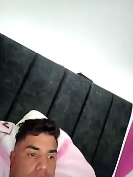 Snapshot of Ffeenniizz chatting on 02-08-26, 05:38 Ffeenniizz online show from 02-08-26, 05:38