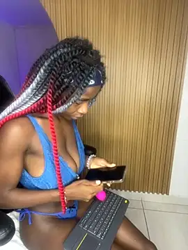 MorenaLush Eup online show from 11-04-25, 03:32