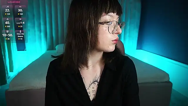 Pixie Peachh online show from 10-09-25, 01:55