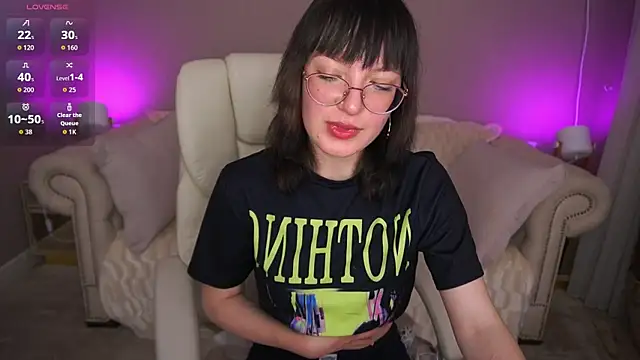 Pixie Peachh online show from 09-30-25, 01:17