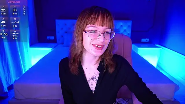 Pixie Peachh online show from 11-28-25, 02:06