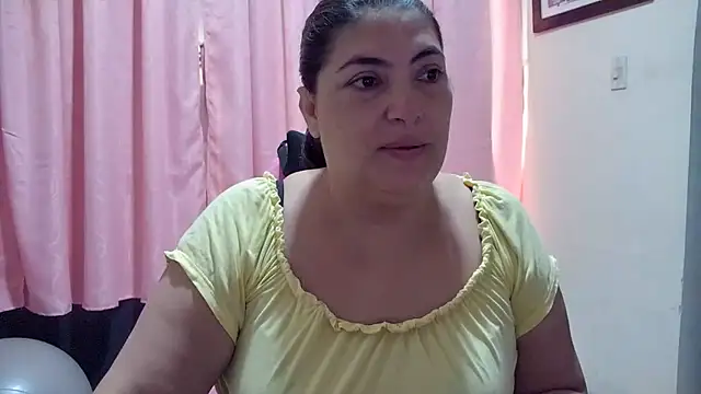lina maria99 online show from 05-27-26, 11:50