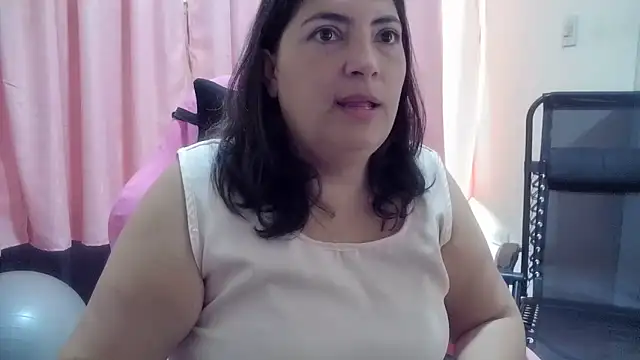 lina maria99 online show from 06-02-26, 12:16